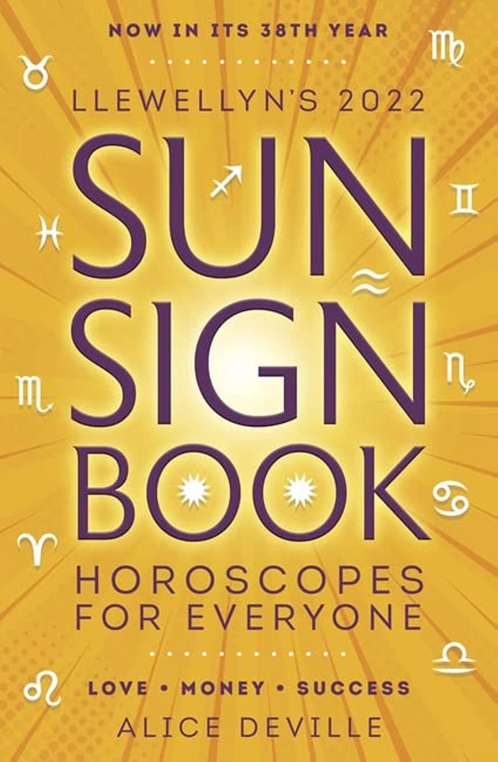 Llewellyn's 2022 Sun Sign Book: Horoscopes for Everyone (Llewellyn's Sun Sign Book) - Corrections Bookstore